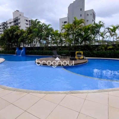 Apartamento com 82m², 3 quartos (sendo 1 suíte), 2 garagens, no bairro Itacorubi em Florianópolis