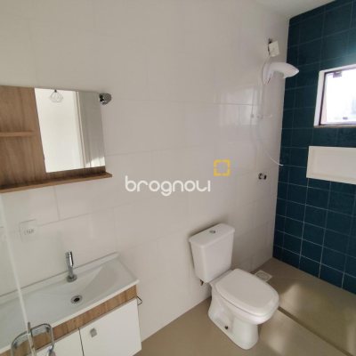 Casa com 124m², 3 quartos (sendo 1 suíte), 2 garagens, no bairro Potecas em São José