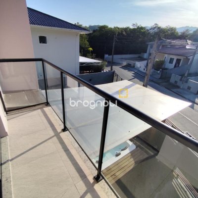 Casa com 124m², 3 quartos (sendo 1 suíte), 2 garagens, no bairro Potecas em São José