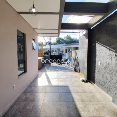 Casa com 124m², 3 quartos (sendo 1 suíte), 2 garagens, no bairro Potecas em São José