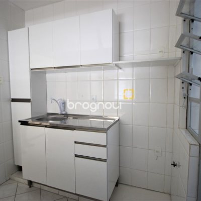 Apartamento com 61m², 2 quartos (sendo 1 suíte), 1 garagem, no bairro Itacorubi em Florianópolis