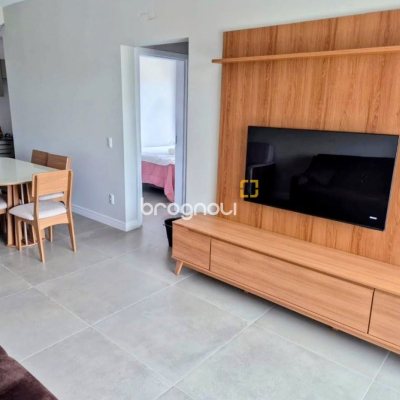 Apartamento com 69m², 2 quartos (sendo 1 suíte), 1 garagem, no bairro Ingleses em Florianópolis