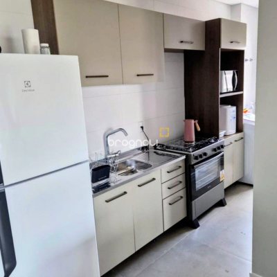 Apartamento com 69m², 2 quartos (sendo 1 suíte), 1 garagem, no bairro Ingleses em Florianópolis
