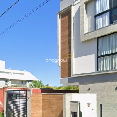 Apartamento com 69m², 2 quartos (sendo 1 suíte), 1 garagem, no bairro Ingleses em Florianópolis
