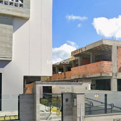 Apartamento com 69m², 2 quartos (sendo 1 suíte), 1 garagem, no bairro Ingleses em Florianópolis