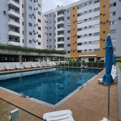Apartamento com 58m², 2 quartos, 1 garagem, no bairro Areias em São José