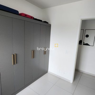 Apartamento com 58m², 2 quartos, 1 garagem, no bairro Areias em São José