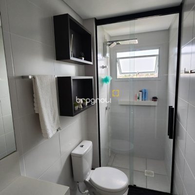 Apartamento com 58m², 2 quartos, 1 garagem, no bairro Areias em São José
