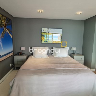 Cobertura com 311m², 4 quartos (sendo 4 suítes), 4 garagens, no bairro Canajurê em Florianópolis