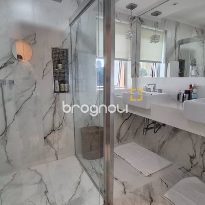 Cobertura com 311m², 4 quartos (sendo 4 suítes), 4 garagens, no bairro Canajurê em Florianópolis