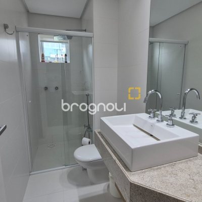 Cobertura com 311m², 4 quartos (sendo 4 suítes), 4 garagens, no bairro Canajurê em Florianópolis