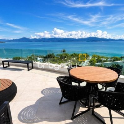 Cobertura com 311m², 4 quartos (sendo 4 suítes), 4 garagens, no bairro Canajurê em Florianópolis