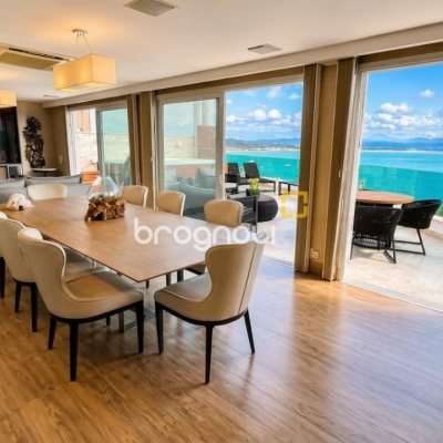 Cobertura com 311m², 4 quartos (sendo 4 suítes), 4 garagens, no bairro Canajurê em Florianópolis