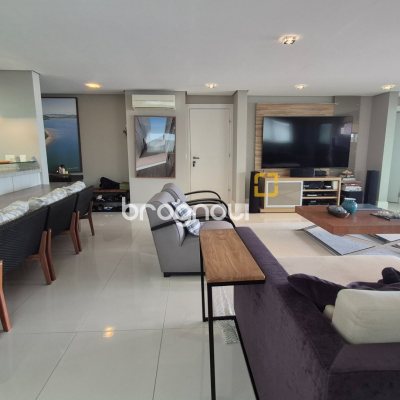 Cobertura com 311m², 4 quartos (sendo 4 suítes), 4 garagens, no bairro Canajurê em Florianópolis