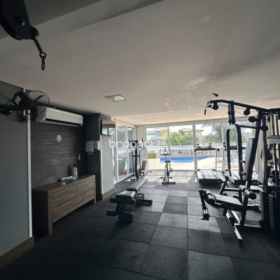 Apartamento com 71m², 2 quartos (sendo 1 suíte), 1 garagem, no bairro Praia Comprida em São José