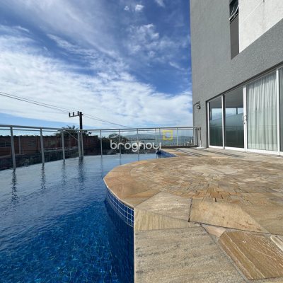 Apartamento com 71m², 2 quartos (sendo 1 suíte), 1 garagem, no bairro Praia Comprida em São José