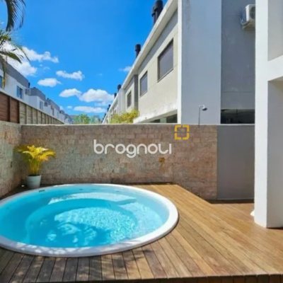 Casa com 130m², 3 quartos (sendo 1 suíte), 2 garagens, no bairro Campeche em Florianópolis