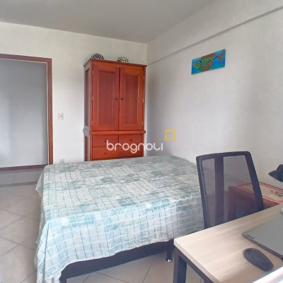 Apartamento com 108m², 3 quartos (sendo 1 suíte), 1 garagem, no bairro Kobrasol em São José