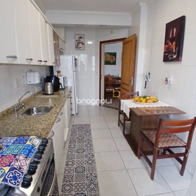 Apartamento com 108m², 3 quartos (sendo 1 suíte), 1 garagem, no bairro Kobrasol em São José