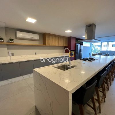 Apartamento com 108m², 3 quartos (sendo 1 suíte), 1 garagem, no bairro Kobrasol em São José