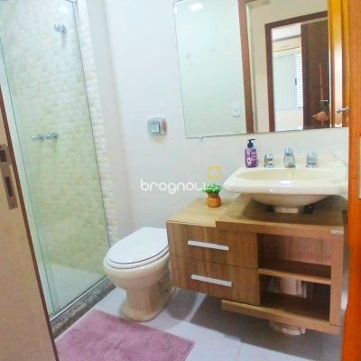 Apartamento com 108m², 3 quartos (sendo 1 suíte), 1 garagem, no bairro Kobrasol em São José