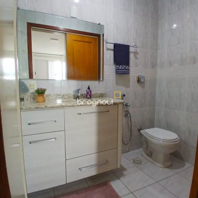 Apartamento com 108m², 3 quartos (sendo 1 suíte), 1 garagem, no bairro Kobrasol em São José
