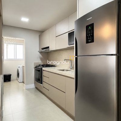 Apartamento com 107m², 3 quartos (sendo 1 suíte), 1 garagem, no bairro Campinas em São José