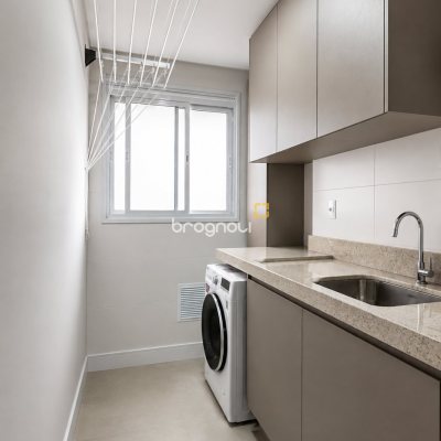 Apartamento com 107m², 3 quartos (sendo 1 suíte), 1 garagem, no bairro Campinas em São José