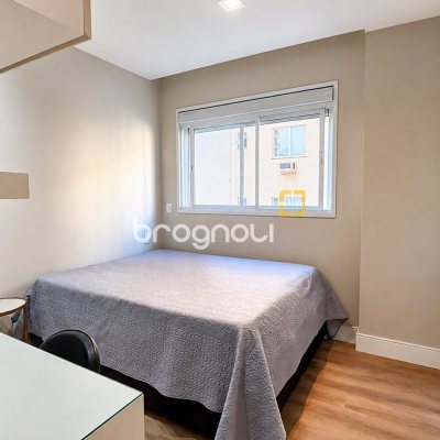 Apartamento com 107m², 3 quartos (sendo 1 suíte), 1 garagem, no bairro Campinas em São José