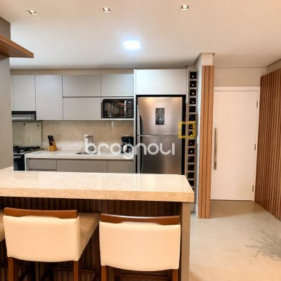 Apartamento com 107m², 3 quartos (sendo 1 suíte), 1 garagem, no bairro Campinas em São José