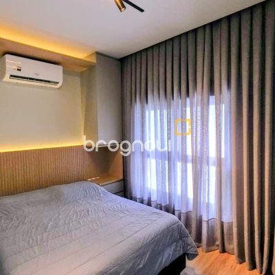 Apartamento com 70m², 2 quartos (sendo 1 suíte), 1 garagem, no bairro Centro em Florianópolis