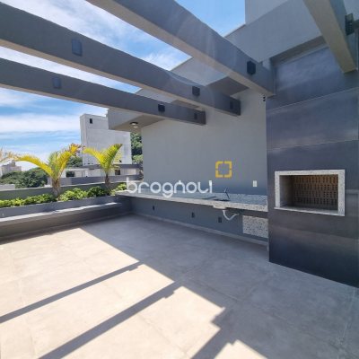Apartamento com 70m², 2 quartos (sendo 1 suíte), 1 garagem, no bairro Centro em Florianópolis
