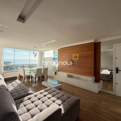 Cobertura com 176m², 3 quartos (sendo 1 suíte), 2 garagens, no bairro Itacorubi em Florianópolis
