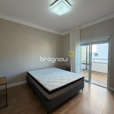 Cobertura com 176m², 3 quartos (sendo 1 suíte), 2 garagens, no bairro Itacorubi em Florianópolis