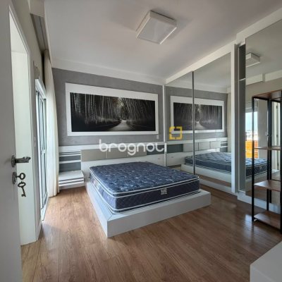 Cobertura com 176m², 3 quartos (sendo 1 suíte), 2 garagens, no bairro Itacorubi em Florianópolis