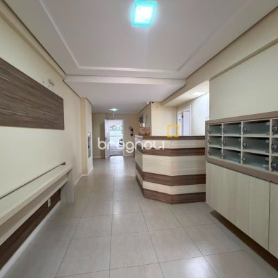 Cobertura com 176m², 3 quartos (sendo 1 suíte), 2 garagens, no bairro Itacorubi em Florianópolis
