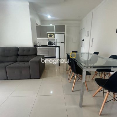 Apartamento com 71m², 2 quartos (sendo 1 suíte), 1 garagem, no bairro Ingleses em Florianópolis