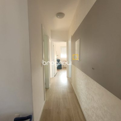 Apartamento com 84m², 3 quartos (sendo 1 suíte), 2 garagens, no bairro Estreito em Florianópolis