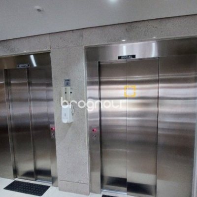 Apartamento com 84m², 3 quartos (sendo 1 suíte), 2 garagens, no bairro Estreito em Florianópolis
