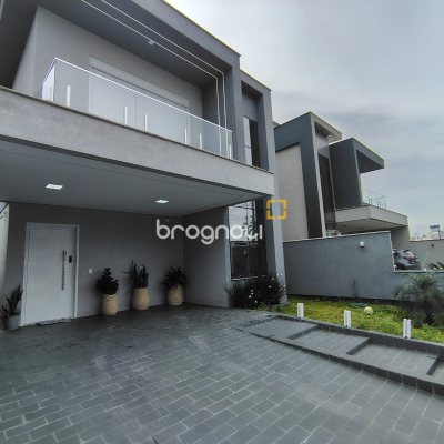 Casa com 205m², 3 quartos (sendo 3 suítes), 2 garagens, no bairro Ingleses em Florianópolis