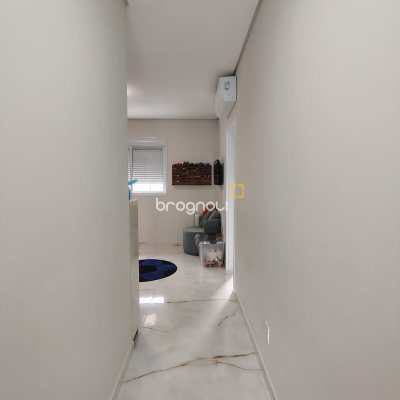 Casa com 205m², 3 quartos (sendo 3 suítes), 2 garagens, no bairro Ingleses em Florianópolis