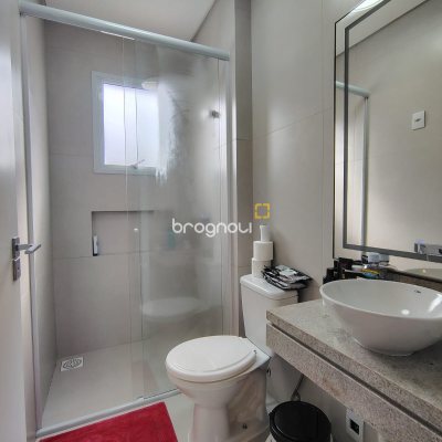 Casa com 205m², 3 quartos (sendo 3 suítes), 2 garagens, no bairro Ingleses em Florianópolis