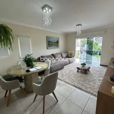 Casa com 282m², 3 quartos (sendo 1 suíte), 2 garagens, no bairro Saco Grande em Florianópolis