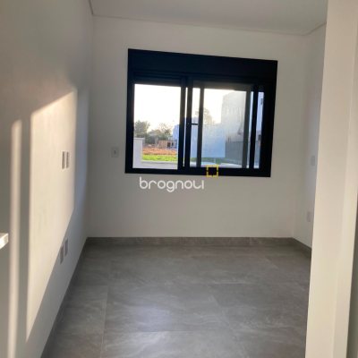 Casa com 163m², 3 quartos (sendo 3 suítes), 1 garagem, no bairro Campeche em Florianópolis