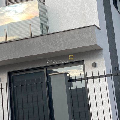 Casa com 163m², 3 quartos (sendo 3 suítes), 1 garagem, no bairro Campeche em Florianópolis