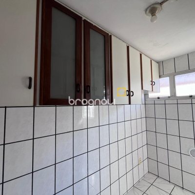 Apartamento com 41m², 2 quartos, 1 garagem, no bairro Campinas em São José