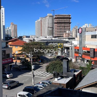 Apartamento com 41m², 2 quartos, 1 garagem, no bairro Campinas em São José