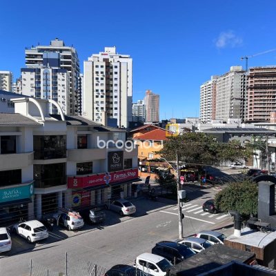 Apartamento com 41m², 2 quartos, 1 garagem, no bairro Campinas em São José