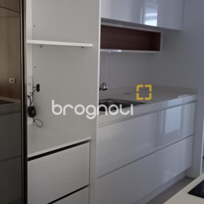 Apartamento com 68m², 2 quartos (sendo 1 suíte), 2 garagens, no bairro Itacorubi em Florianópolis