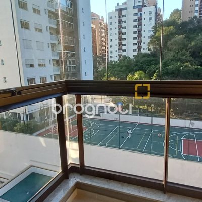 Apartamento com 68m², 2 quartos (sendo 1 suíte), 2 garagens, no bairro Itacorubi em Florianópolis